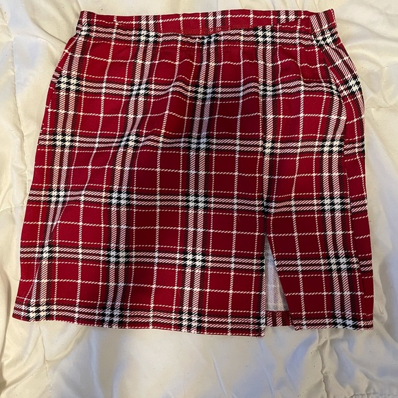 Red plaid skirt - Picture 1 of 1